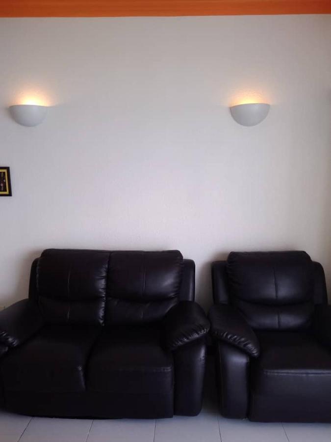 The Barn Private Home @ Sri Sayang Apartment バツーフェリンギビーチ エクステリア 写真