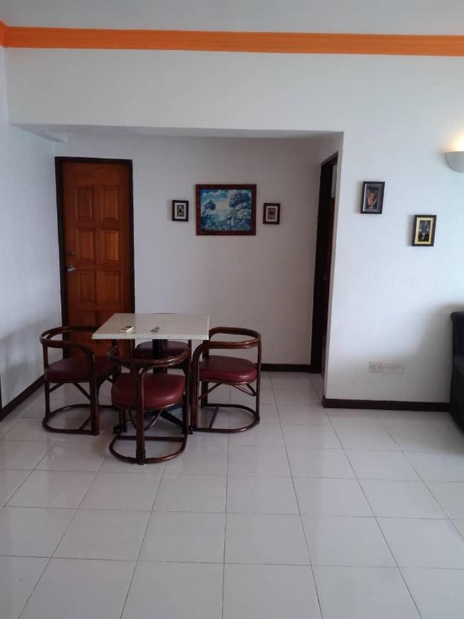 The Barn Private Home @ Sri Sayang Apartment バツーフェリンギビーチ エクステリア 写真