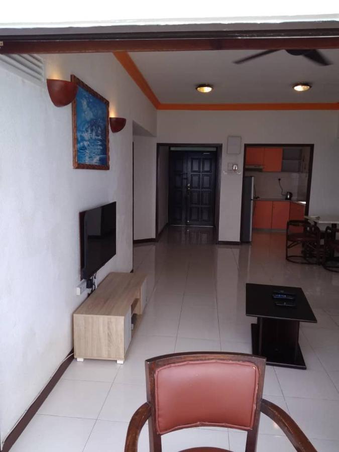 The Barn Private Home @ Sri Sayang Apartment バツーフェリンギビーチ エクステリア 写真